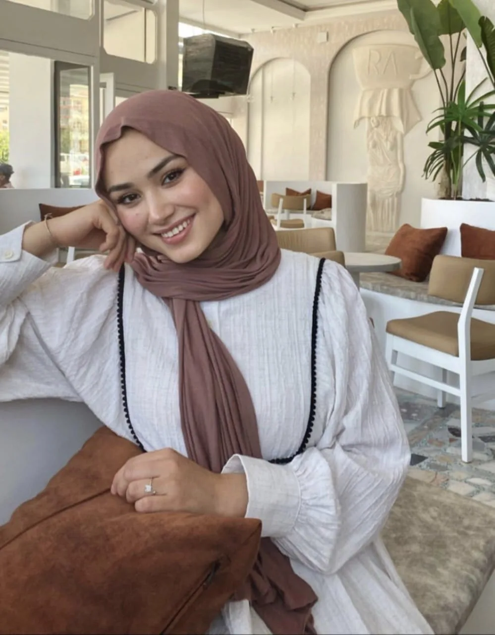Gamze - Esenyurt Escort