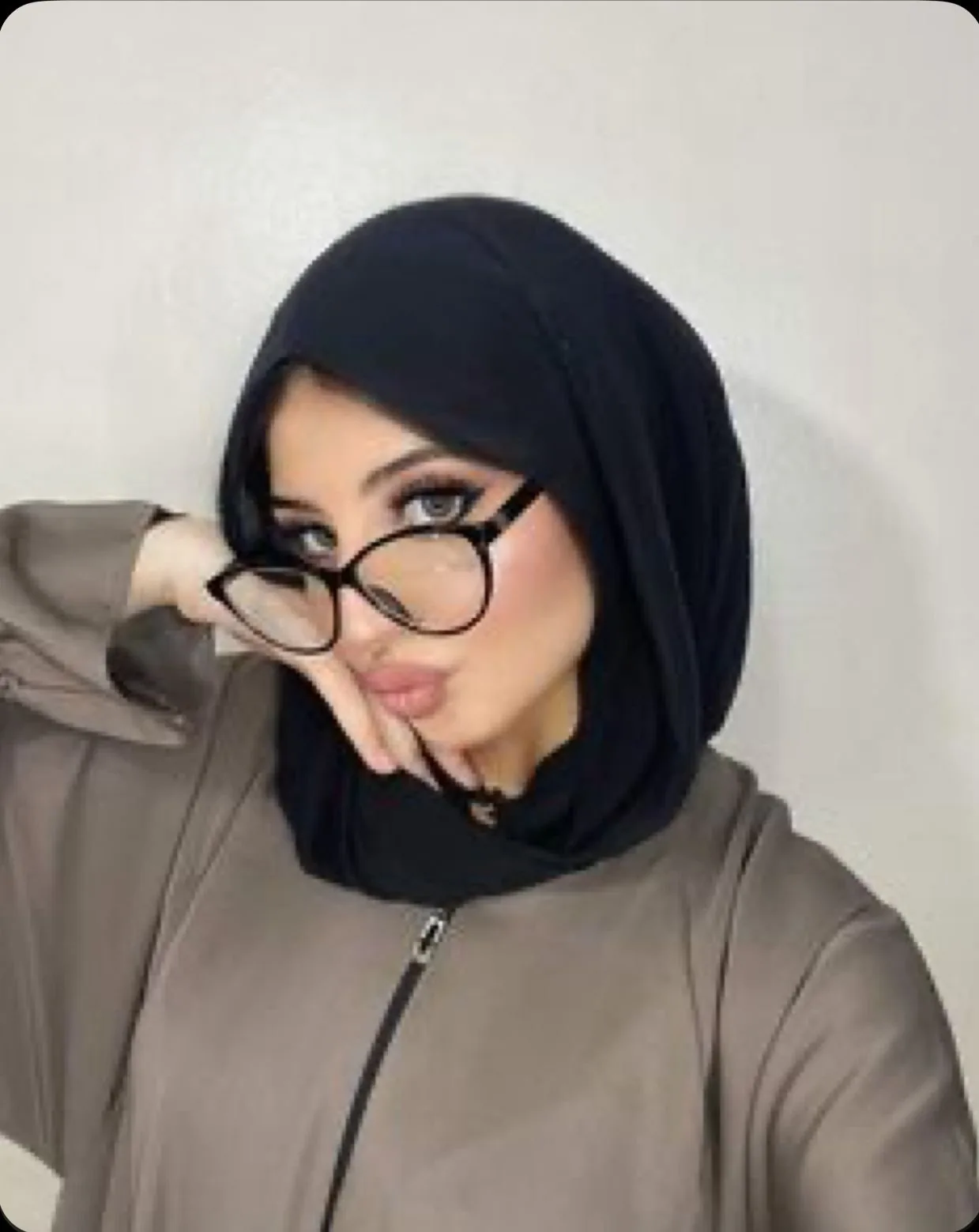 Acelya - İnönü, Ataşehir Escort