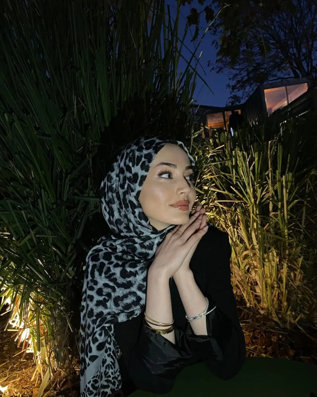 Esra - Esenyurt Escort