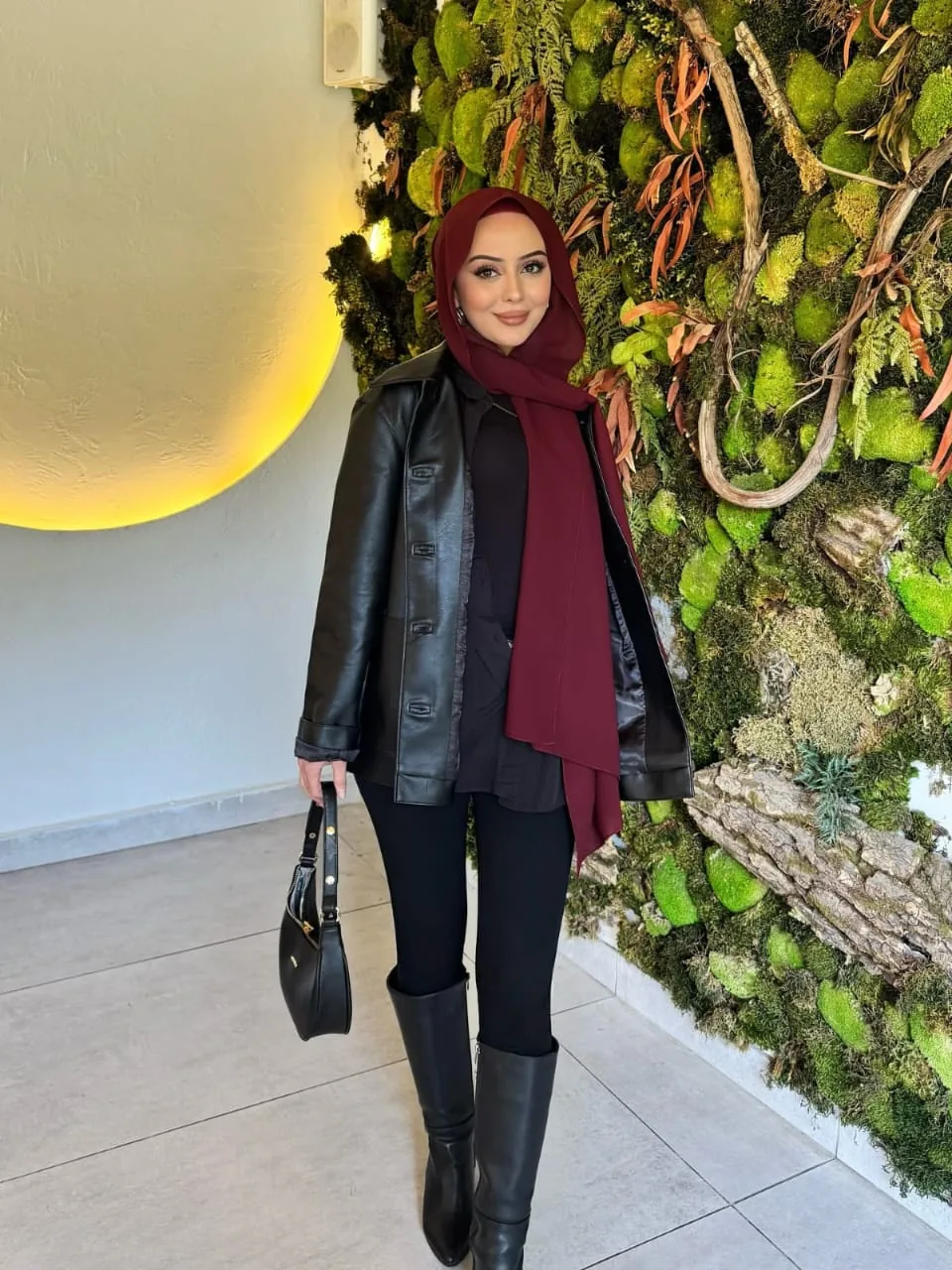 Esra - Esenyurt Escort