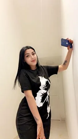 Selin - Esenyurt Escort