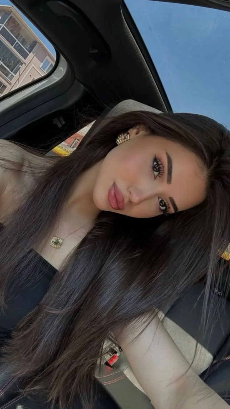 Selen - Esenyurt Escort